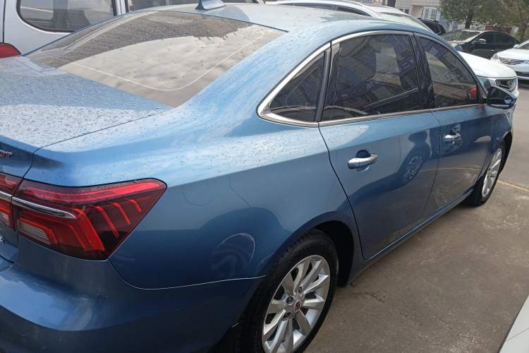 Used Roewe i6 2018 20T Manual Luxury Edition
