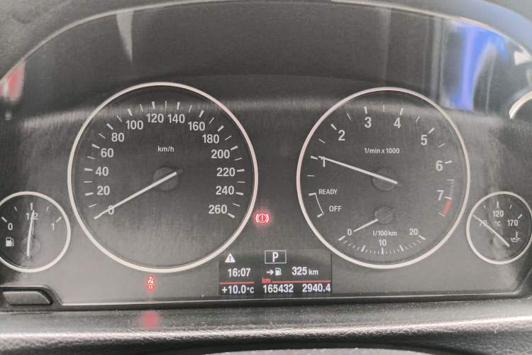 Used BMW 3 Series 2016 320Li Ambition Model
