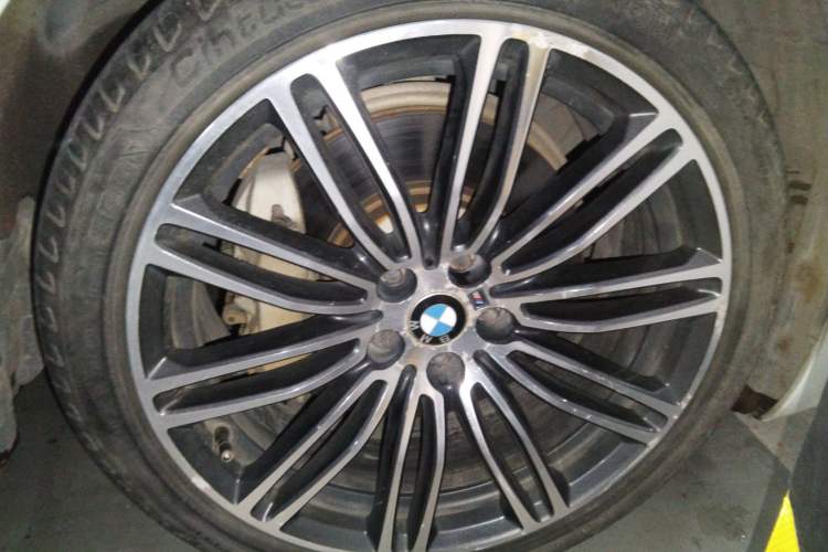 Used BMW 5 Series 2018 Restyled 530Li Luxury Edition M Sport Package
