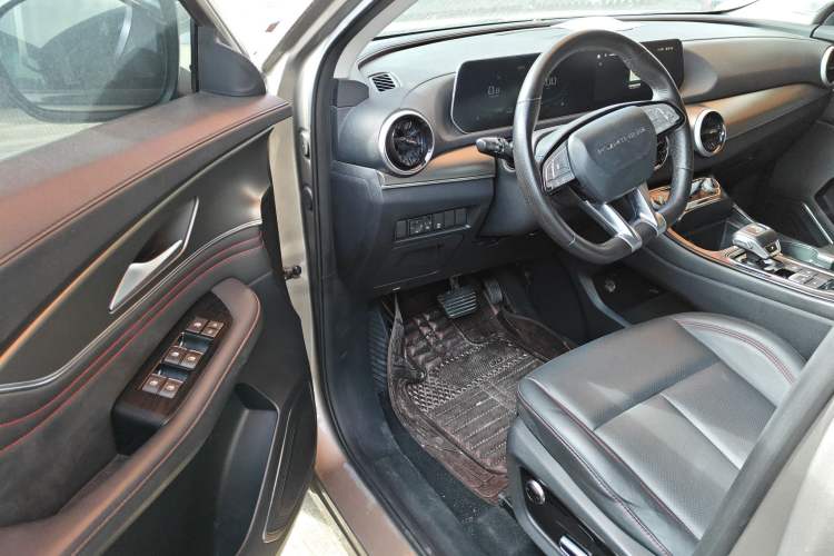 Used FORTHING T5 EVO 2021 1.5TD DCT Diamond Edition
