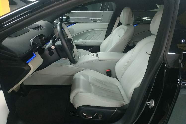 Used Zeekr 007 2025 Long-Range All-Wheel-Drive Intelligent Driving Version 100 kWh
