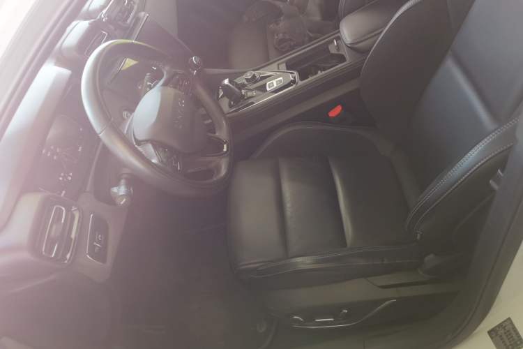 Used Lynk & Co 03 2022 1.5TD DCT JingPro Left Front Seat