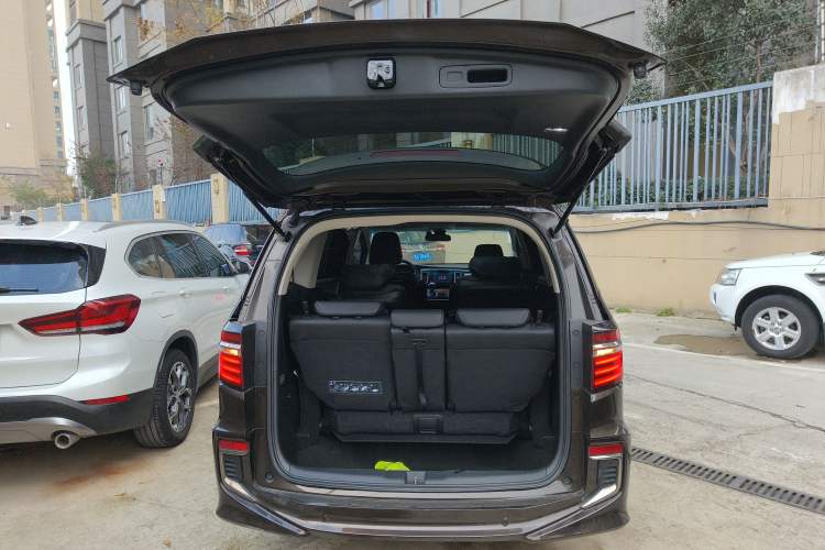 Used Honda Elysion 2019 2.0L Hybrid Luxury Edition