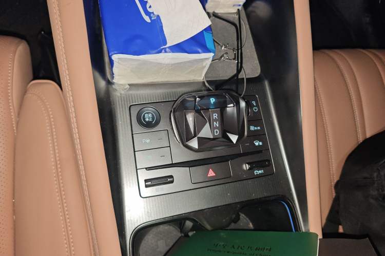 Used BYD Song L EV 2024 662 km Excellence Version
