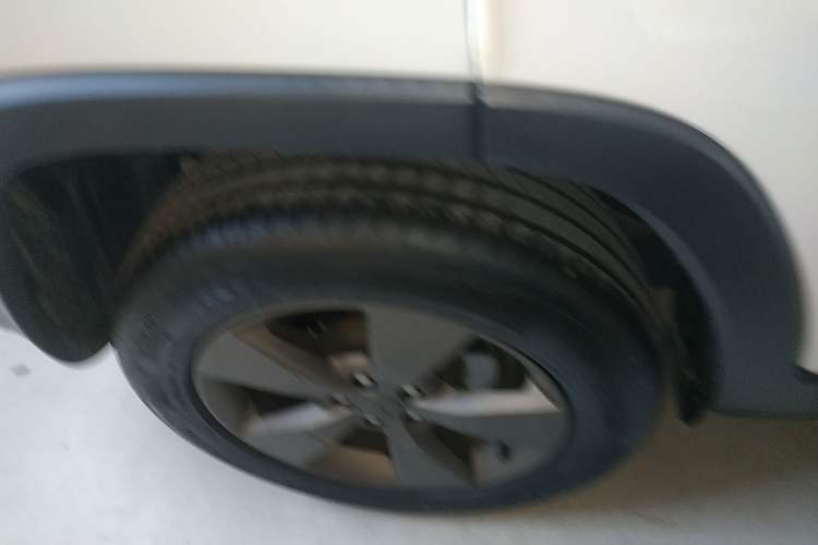 Used Jeep Cherokee 2016 2.4L 75th Anniversary Edition Exterior 5