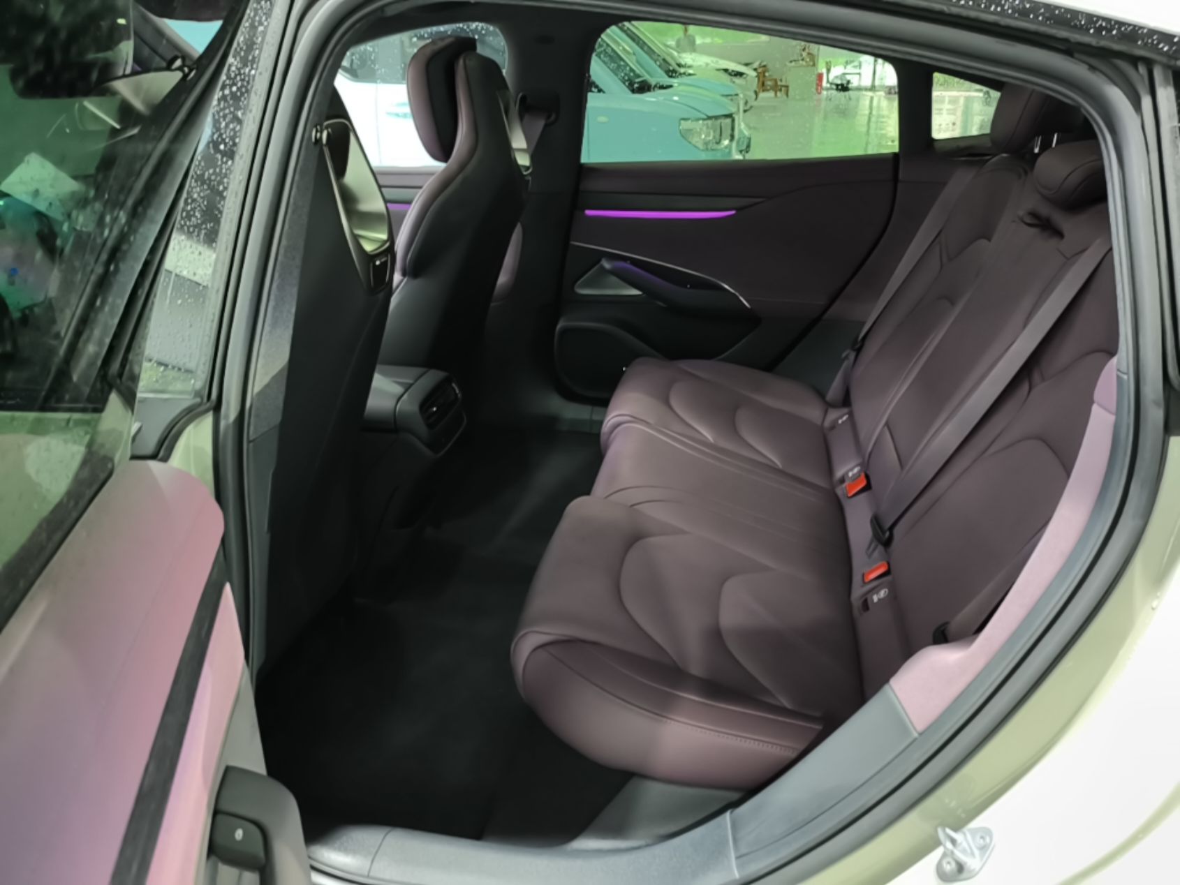 Xiaomi Auto SU7 2024 Rear-Drive Ultra-Long Range Advanced Pro-Level Intelligent Driving Version — снимка 20