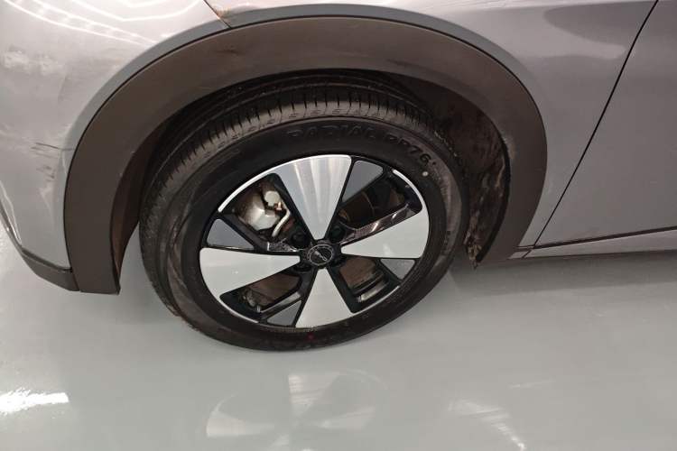 Used BYD Dolphin 2023 420 km Free Version Left Front Wheel Hub