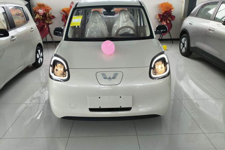 Used Wuling Hongguang MINIEV 2025 Four-Door Version Advanced Edition Front