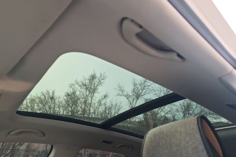 Used Volkswagen Tiguan 2016 280TSI Automatic Two-Wheel Drive Silk Road Comfort Edition
