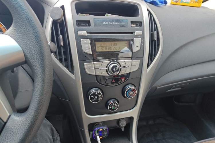 Used BYD F3 2015 Energy-Efficient Model 1.5L Manual Comfort Edition
