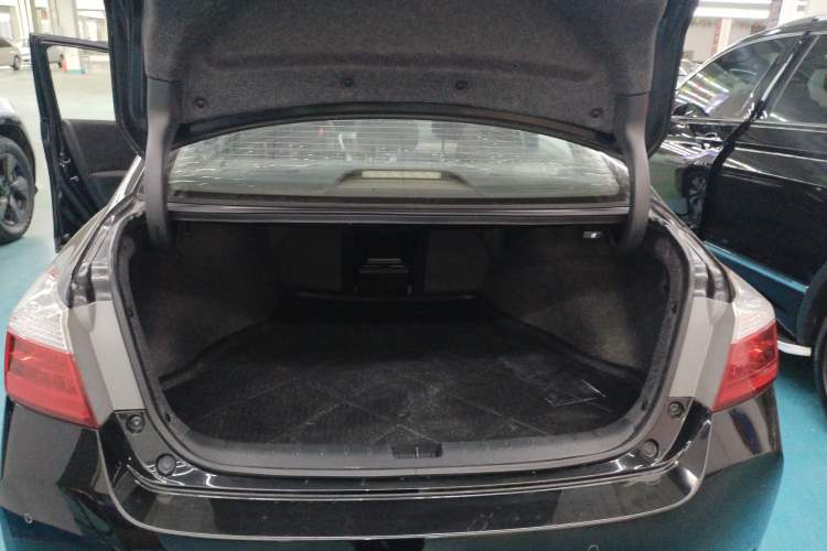 Used Honda Accord 2014 2.0L LX Comfort Edition Trunk