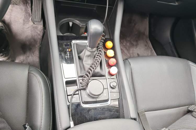 Used Mazda 3 Axela 2023 2.0L Automatic ZhiZhen Edition Gear Lever