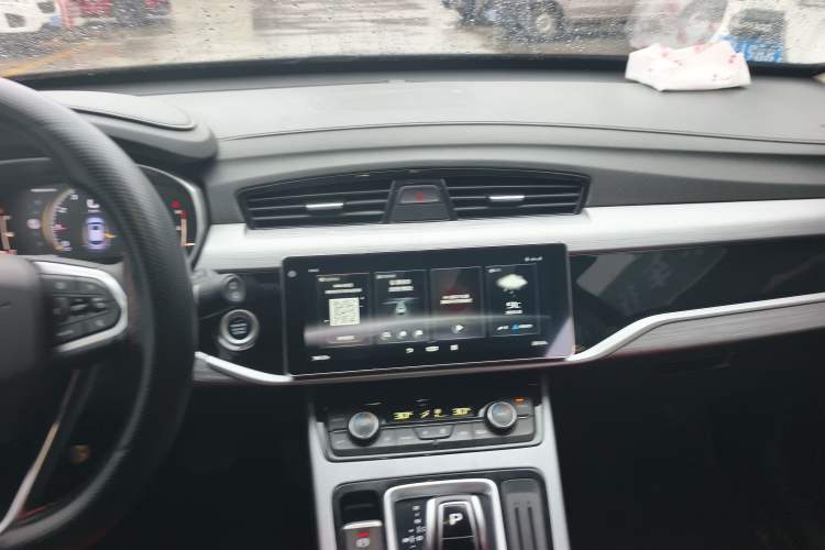 Used Geely Auto Emgrand X7 Sport 2021 Million Edition 1.8TD DCT Two-Wheel Drive Comfort Model
