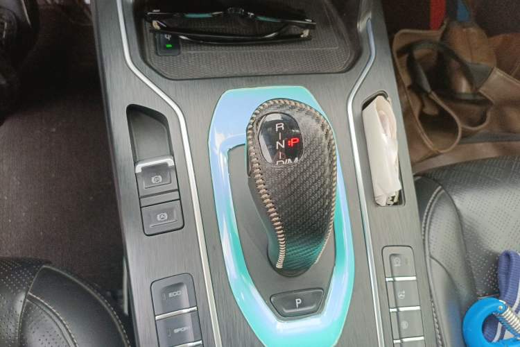 Used Wey VV6 2018 2.0T Two-Wheel Drive Flagship Version China V Standard