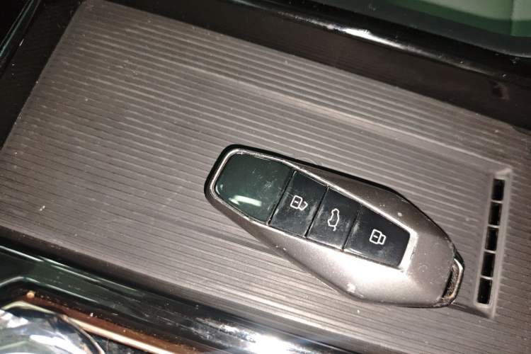 Used iCAR 03 2024 472km Four-Wheel Drive Long-Range Version Vehicle Key