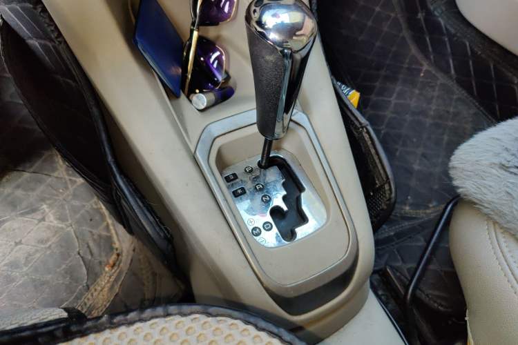 Used Citroen Elysee 2014 1.6L Automatic Fashion Model Gear Lever