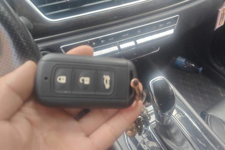 Used Dongfeng Fengon 580 2018 1.5T CVT Luxury Model
