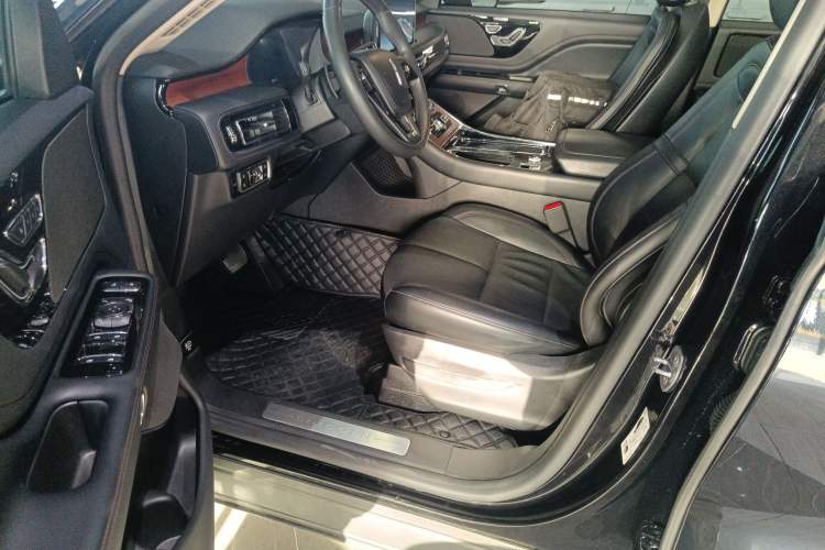 Used Lincoln Aviator 2023 3.0T V6 Four-Wheel Drive Luxury Cruise Version Six Seats