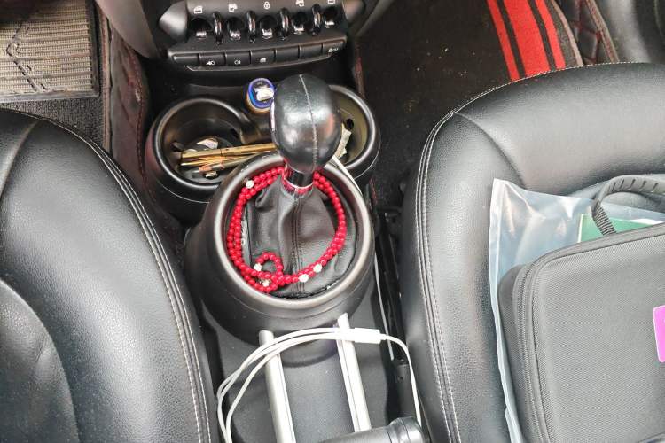 Used MINI Countryman 2011 1.6L ONE Gear Lever