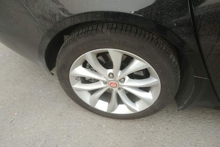 Used Jaguar XFL 2020 XFL 2.0T P250 Two-Wheel-Drive Luxury Edition