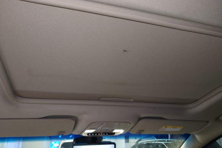 Used Buick GL8 2023 ES Lu Zun Deluxe Model
