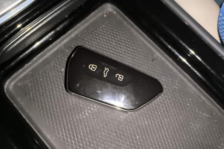 Used Volkswagen ID.4 CROZZ 2021 Long-Range PURE+ Two-Wheel Drive Version