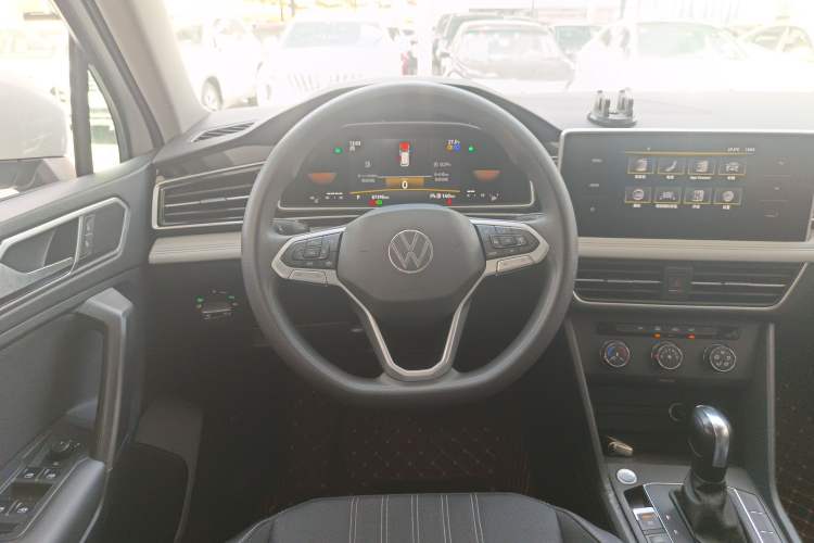 Used Volkswagen Tiguan L 2022 330TSI Automatic Two-Wheel Drive Comfort Edition Steering Wheel