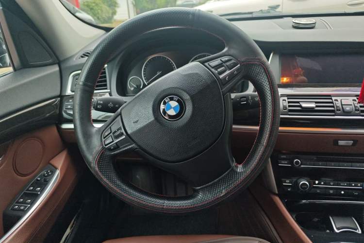 Used BMW 5 Series GT 2010 535i Leading Model
