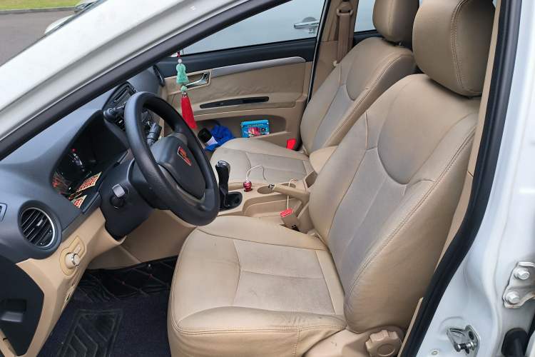 Used Roewe 350 2015 1.5L Manual Luxury Sunroof Edition