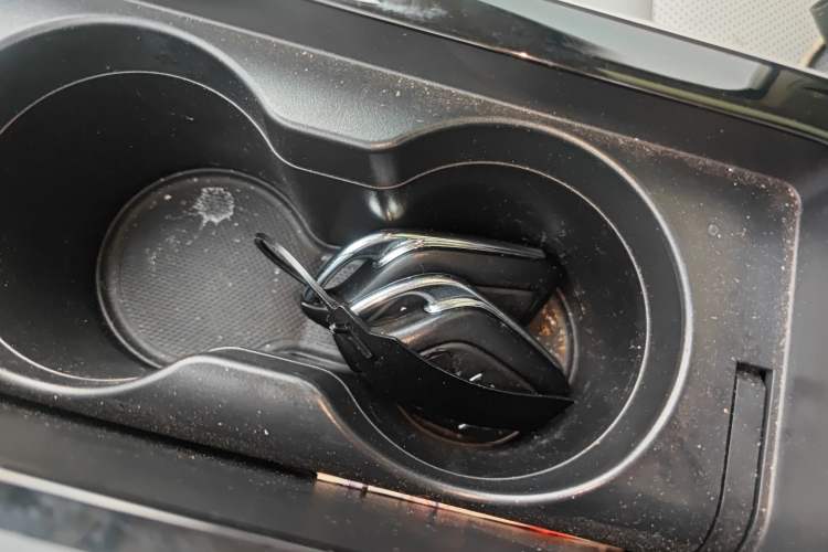 Used Rising ER6 2020 620 km Smart Edition
