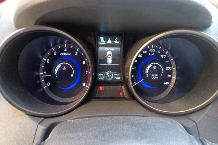 Used Changan CS75 2014 2.0L Manual Luxury Version China IV Standard