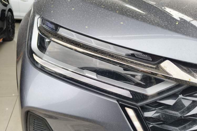 Used Chery Tiggo 8 PRO 2024 Champion Edition 290T Two-Wheel Drive Peak Version 7 Seats
