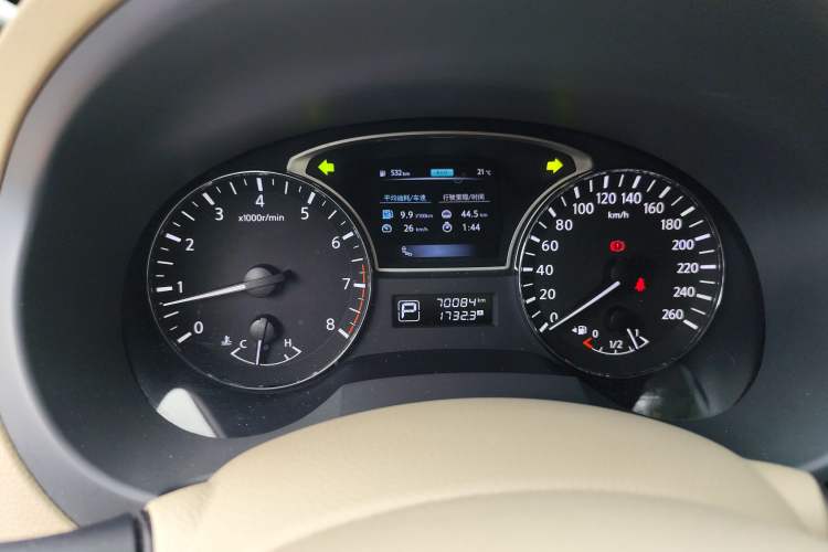 Used Nissan Teana 2015 2.5L XL-Upper NAVI Tech Champions League Deluxe Edition

