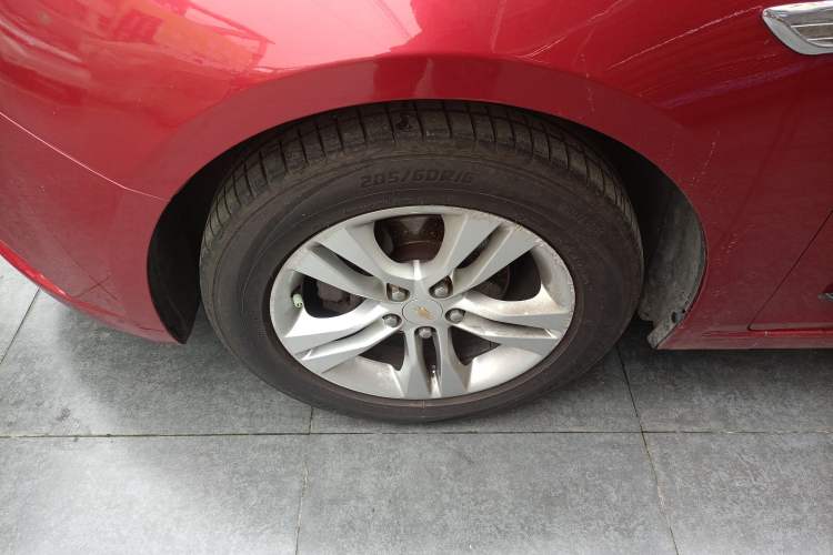 Used Chevrolet Cruze 2015 1.5L Classic SE AT Left Front Wheel Hub