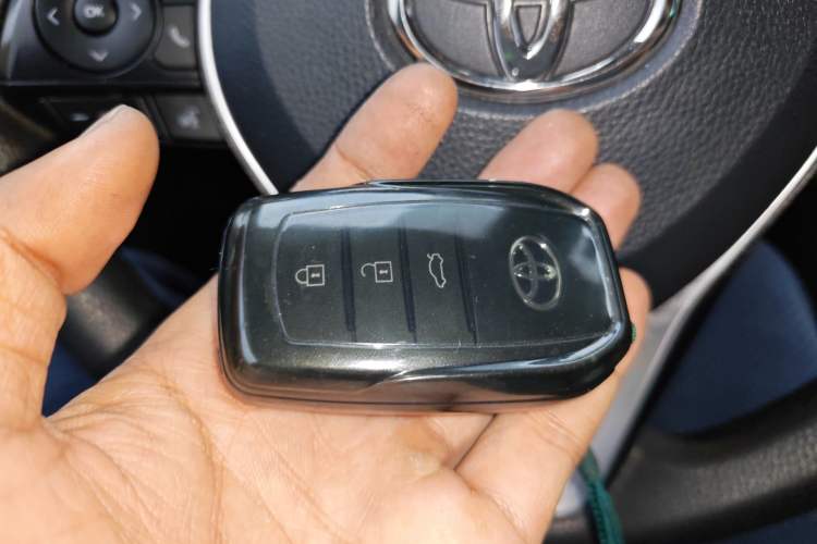 Used Toyota Levin 2024 Smart Electric Hybrid Dual-Engine 1.8L Leading Edition Vehicle Key