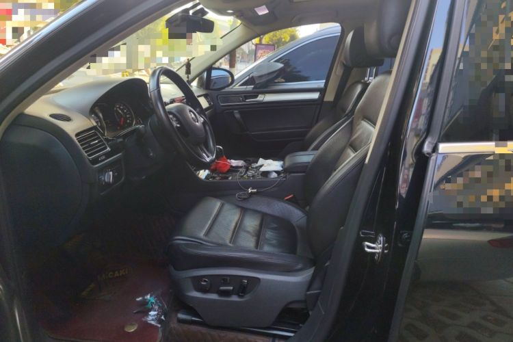 Used Volkswagen Touareg 2017 3.0 TSI Touareg Model Left Front Seat