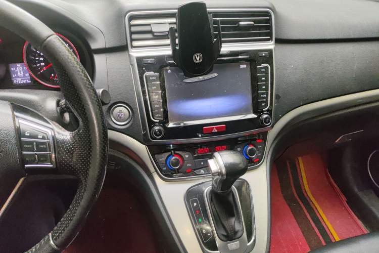 Used Haval H6 2017 Blue Label Sport Edition 1.5T Automatic Two-Wheel Drive Luxury Model Audio And AC Panel