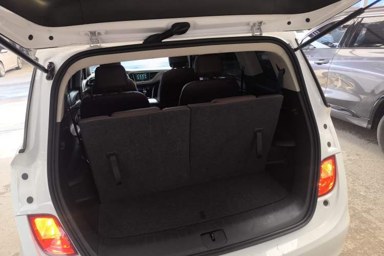 Used Buick GL6 2019 18T 6-Seater Connected Luxury Version China VI Standard Trunk