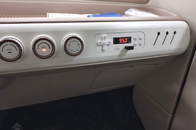 Used Bestune Pony 2026 Model 222km Shining Horse