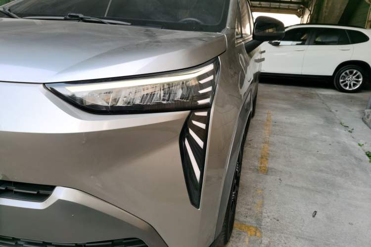 Used AION Y 2022 70 Tech Edition Lithium Iron Phosphate