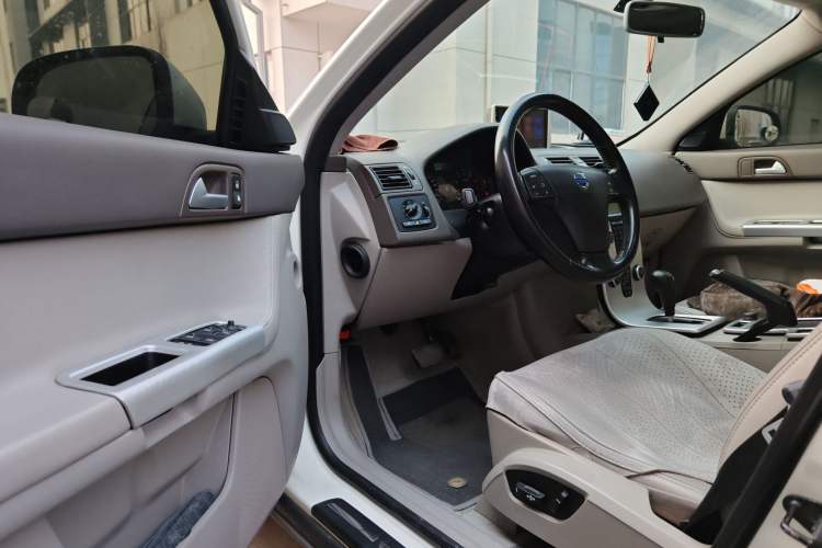 Used Volvo S40 2011 2.0L Automatic Zhiya Edition
