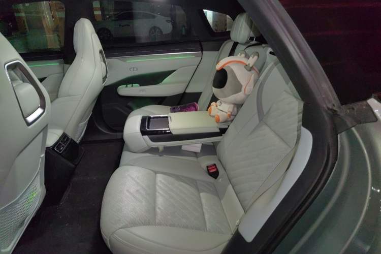 Used Zeekr 001 2024 ME Edition 100 kWh All-Wheel Drive