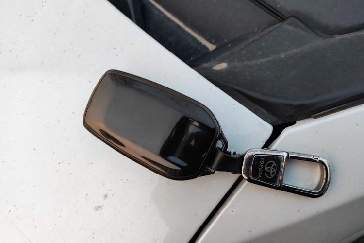 Used Toyota Granvia 2023 2.5L Hybrid Comfort Edition
