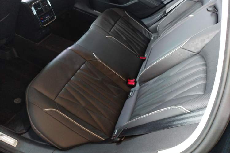 Used Volkswagen Passat 2023 330TSI Starry Luxury Edition