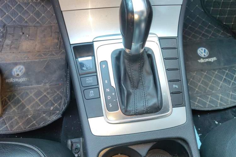 Used Volkswagen Magotan 2012 Revised 1.8TSI Luxury Version Gear Lever