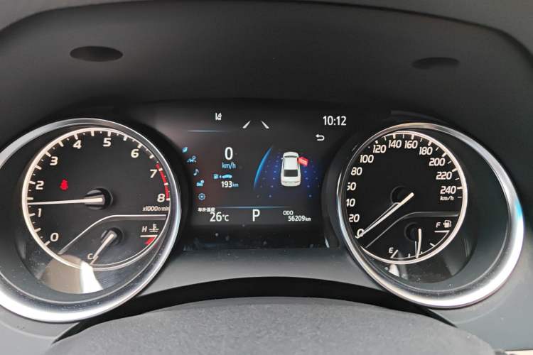 Used Toyota Camry 2021 2.0G Luxury Edition
