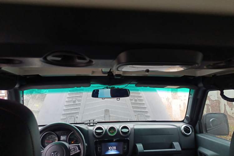 Used BAIC Off-Road BJ40 2017 40L 2.3T Automatic All-Wheel Drive Ring of the Tower Champion Edition
