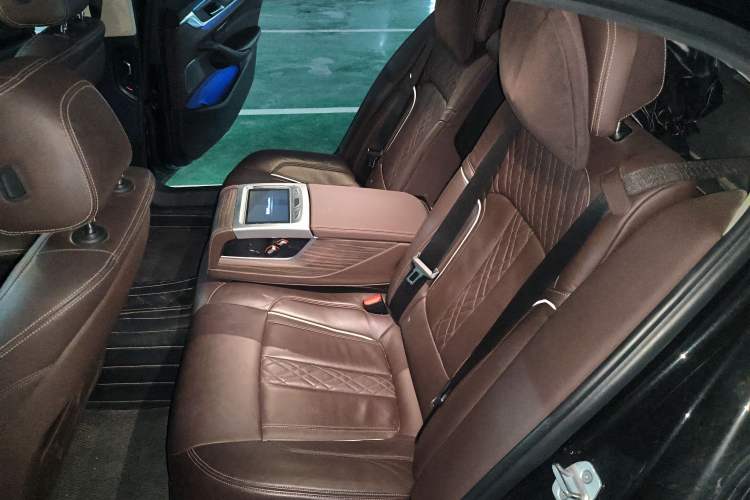 Used BMW 5 Series 2018 530Li Luxury Edition Premium Package
