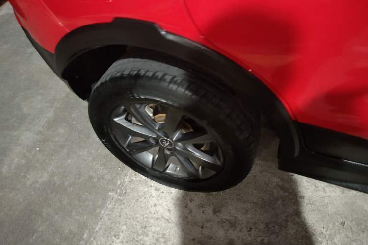 Used BYD Yuan New Energy 2019 EV535 Smart Connect Trendsetting Model
