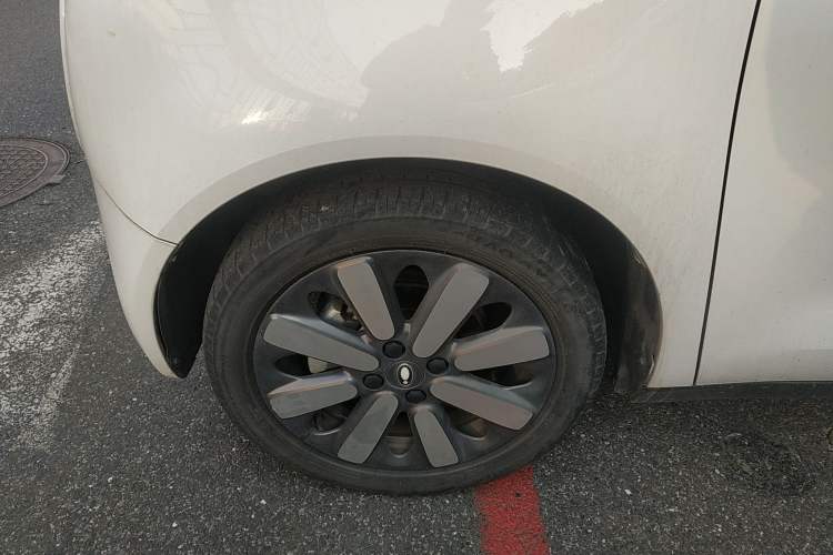 Used ORA Black Cat 2022 Updated Version 301 km Cute Pet Edition Lithium Iron Phosphate
